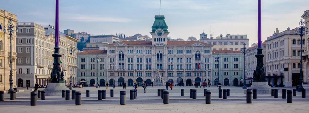 M'S Residences Maiolica Триест Экстерьер фото